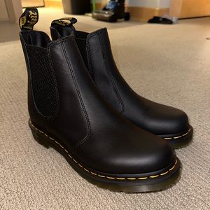 NEW Dr. Martens Women’s Size 8 - CHELSEA BOOT.